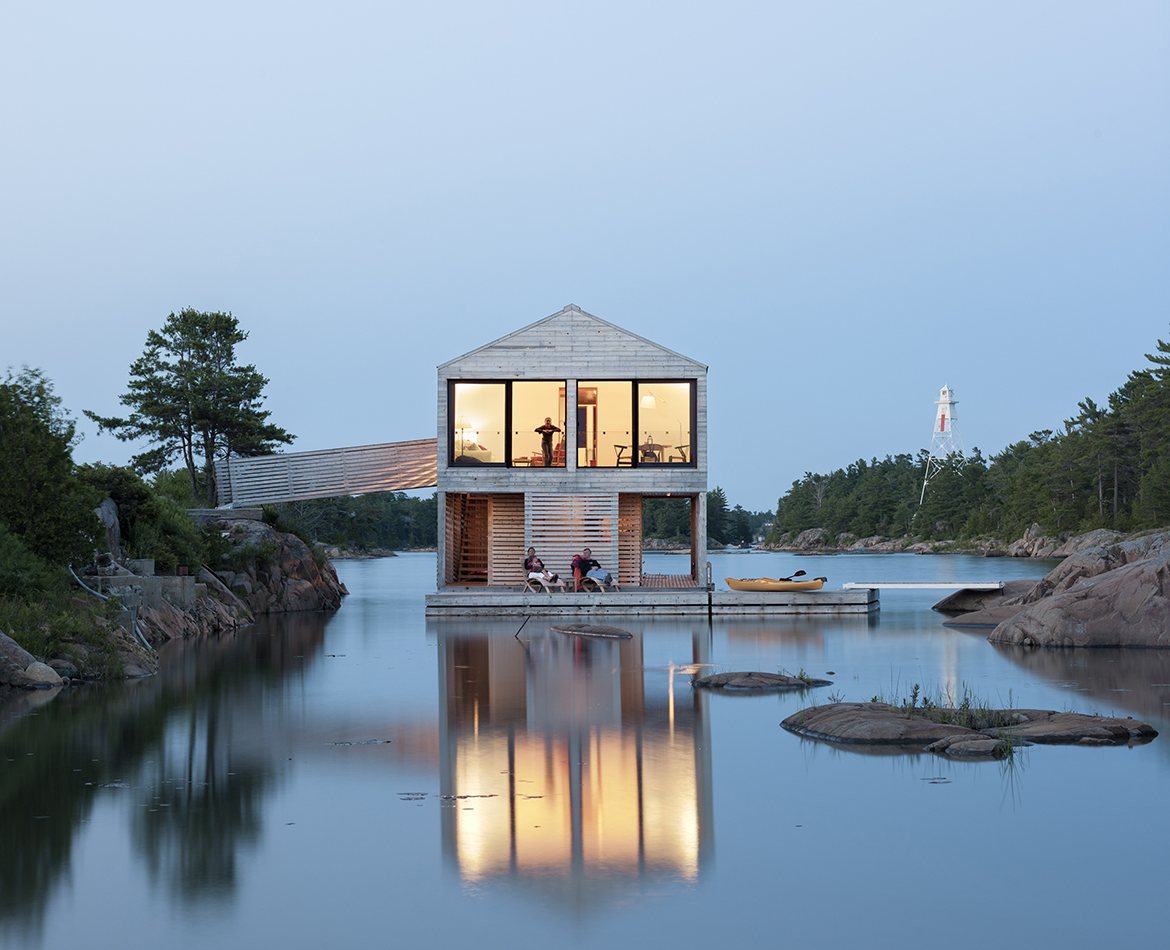 03_Floating House