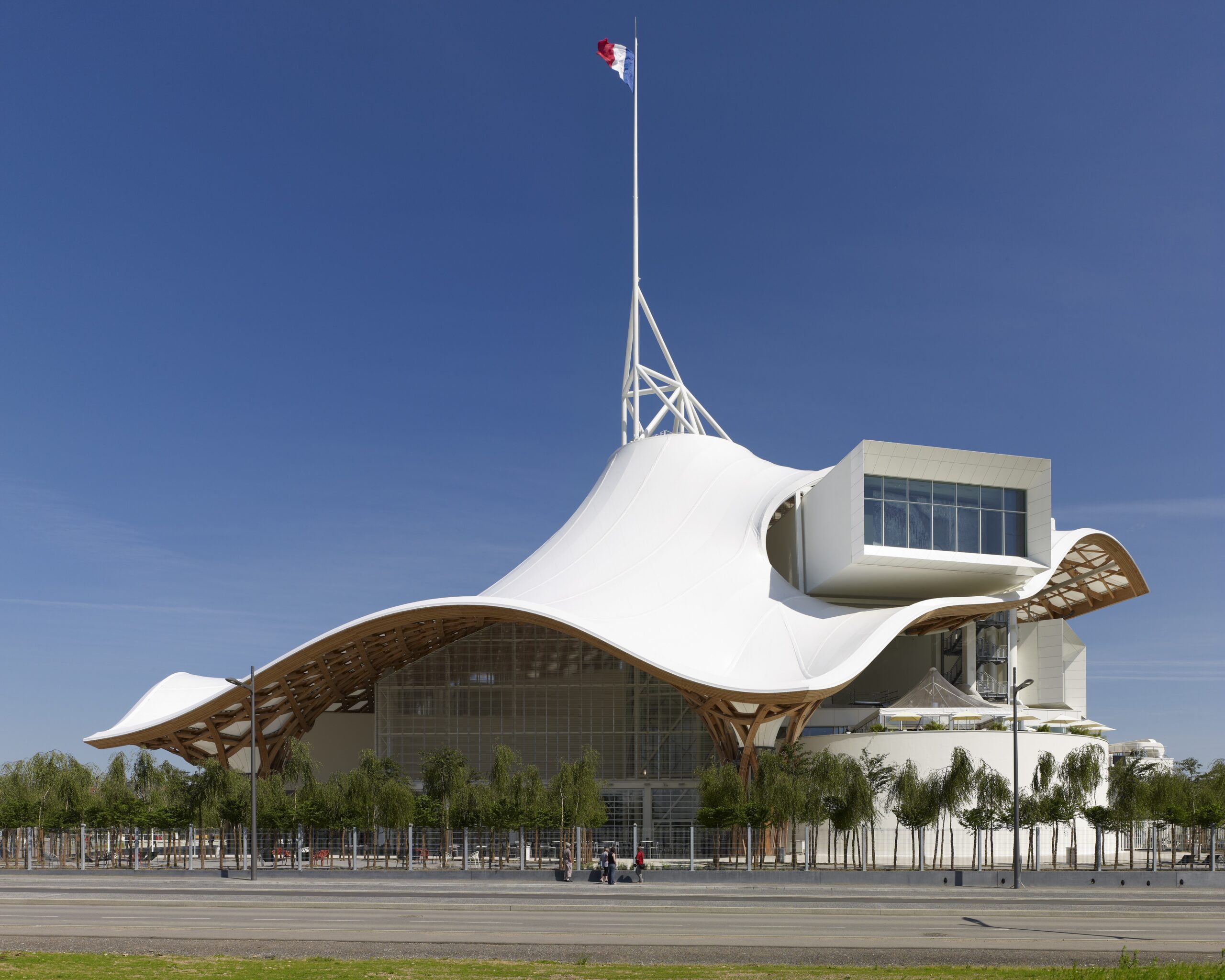 Centre Pompidou Metz Metz, France by Shigeru Ban Architects