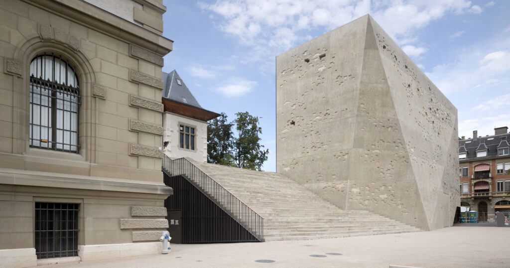 Bold Meets Old: 7 Architectural Extensions that Clash with History