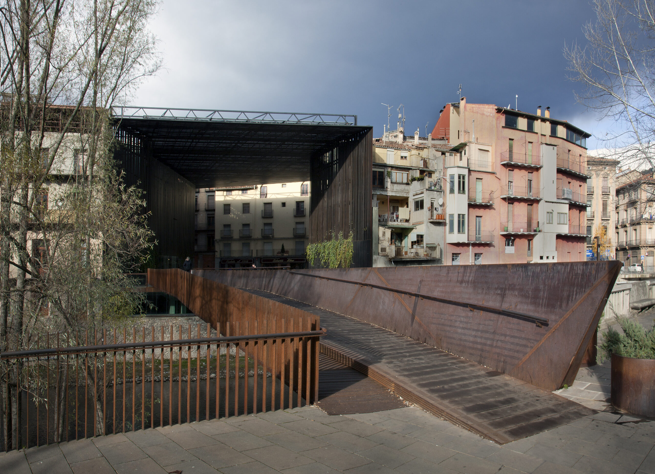 La Lira Theatre. Public Space - architizer