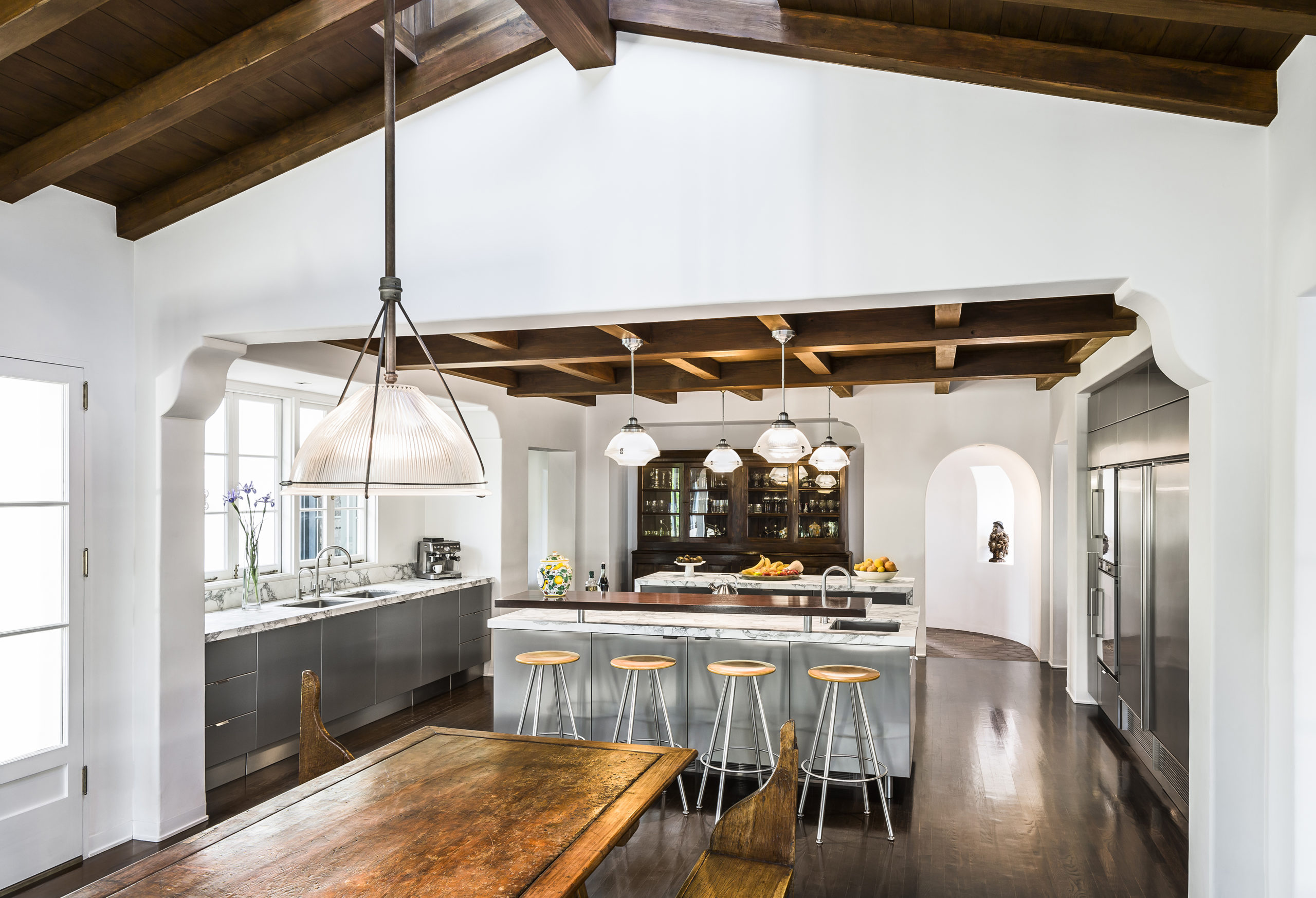 7-ways-to-bring-the-spanish-revival-style-into-21st-century