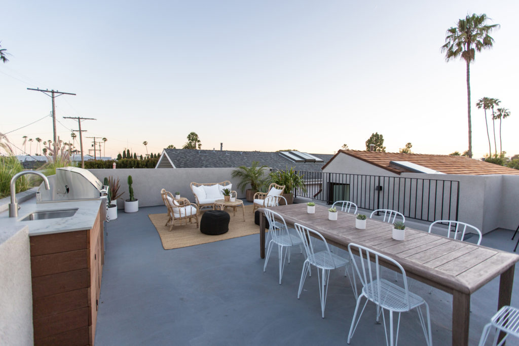 5 Outdoor Kitchen Concepts Capturing the Art of Al Fresco Architecture