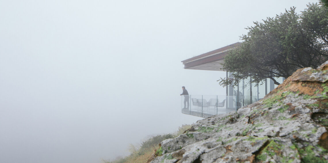 Image showcasing Independent Design: The Allure and Challenges of Off-Grid Architecture ...