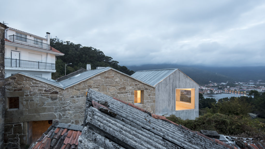Vernacular Vibes: 6 Modern Rural Homes Drawing on Local Construction Traditions
