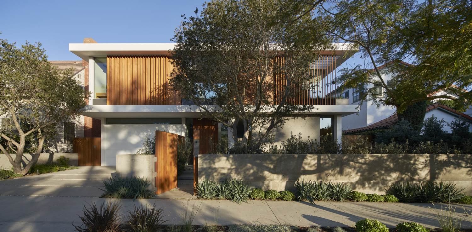 Vertical Courtyard House