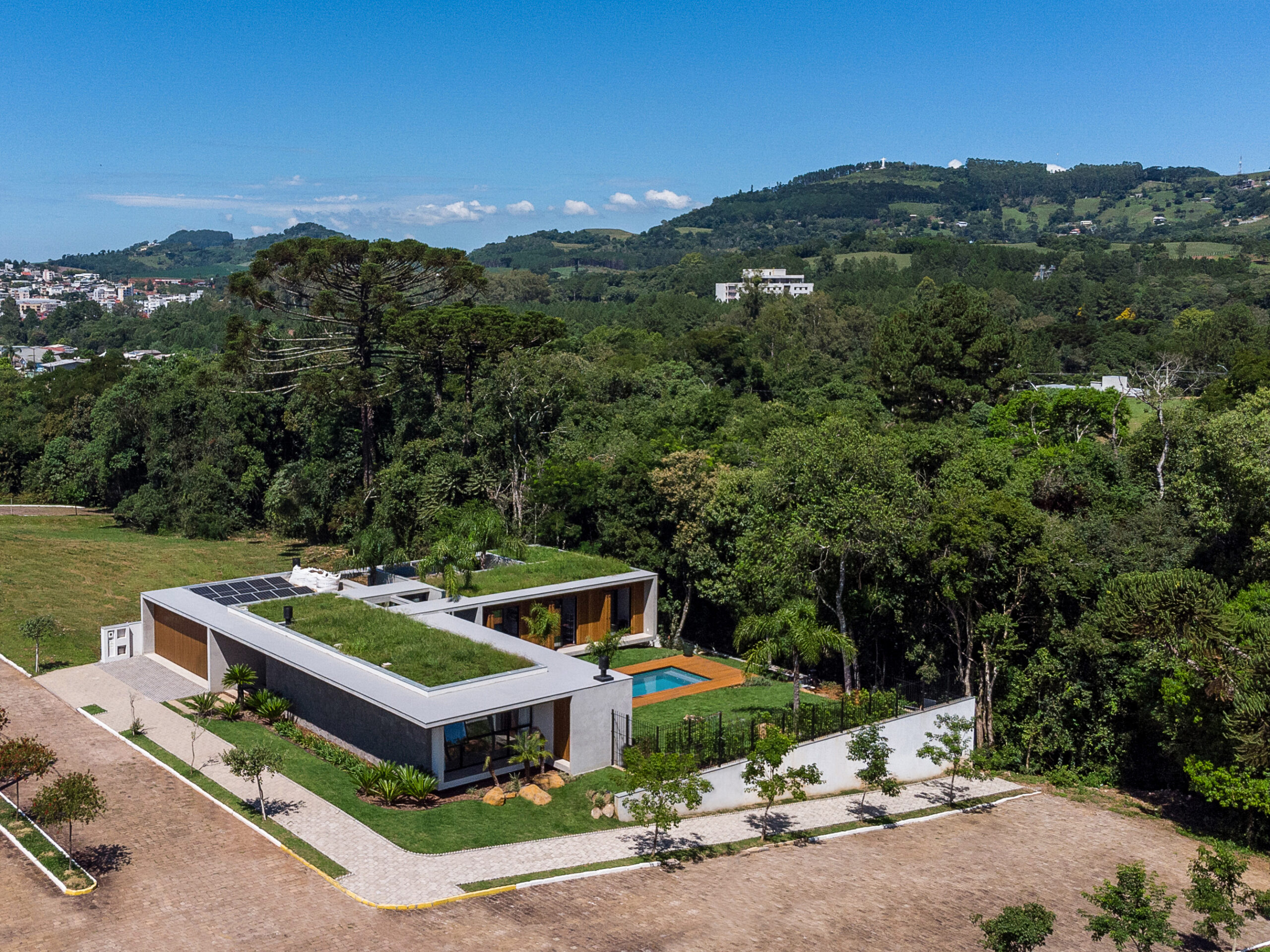 Residência Araucária, Guaporé, Brazil, by VOO® Arquitetura e Engenharia