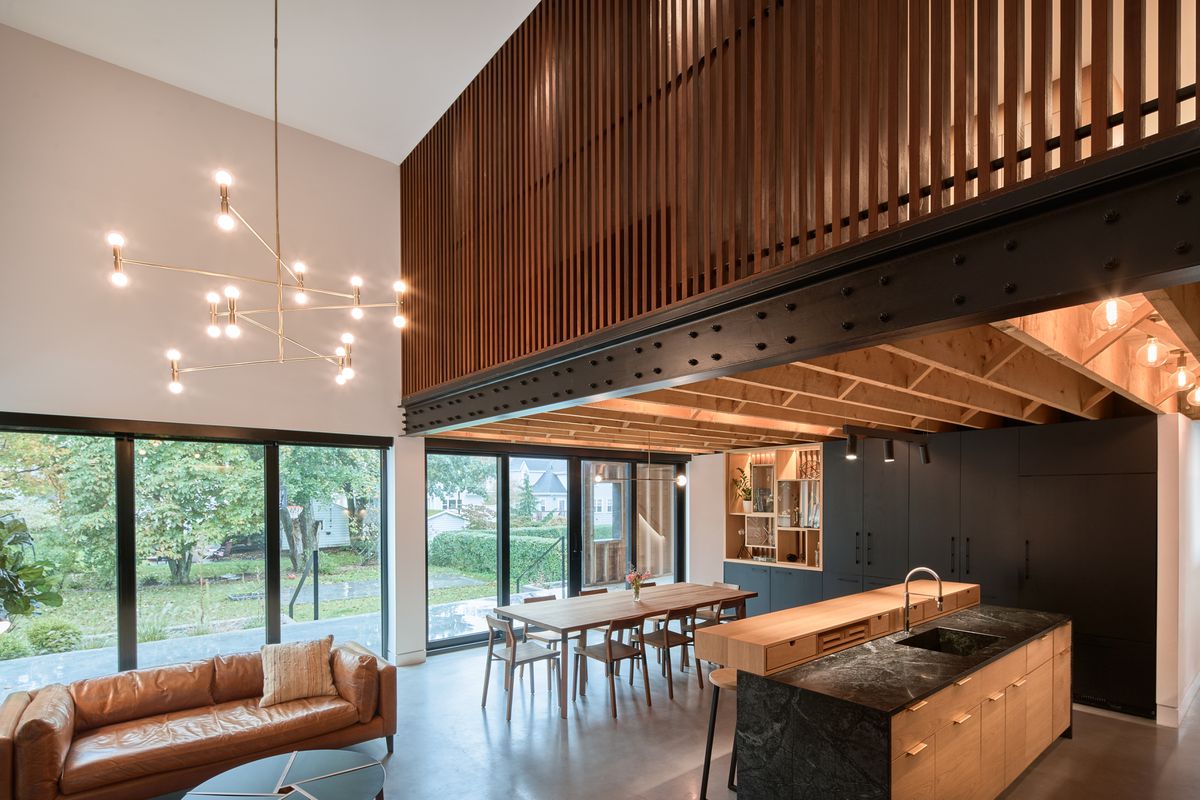 Armcrescent Residence