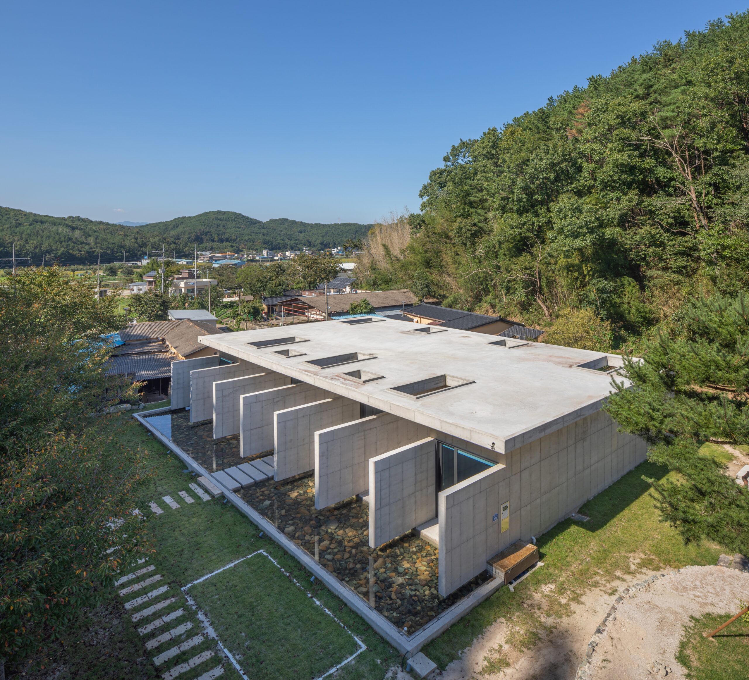 Wangbangyo, Ulsan, South Korea by On Architects Inc.