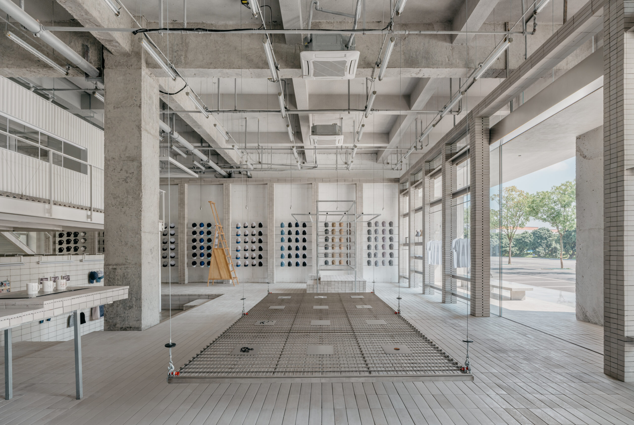 HumCustom Factory Exhibition Hall-architizer