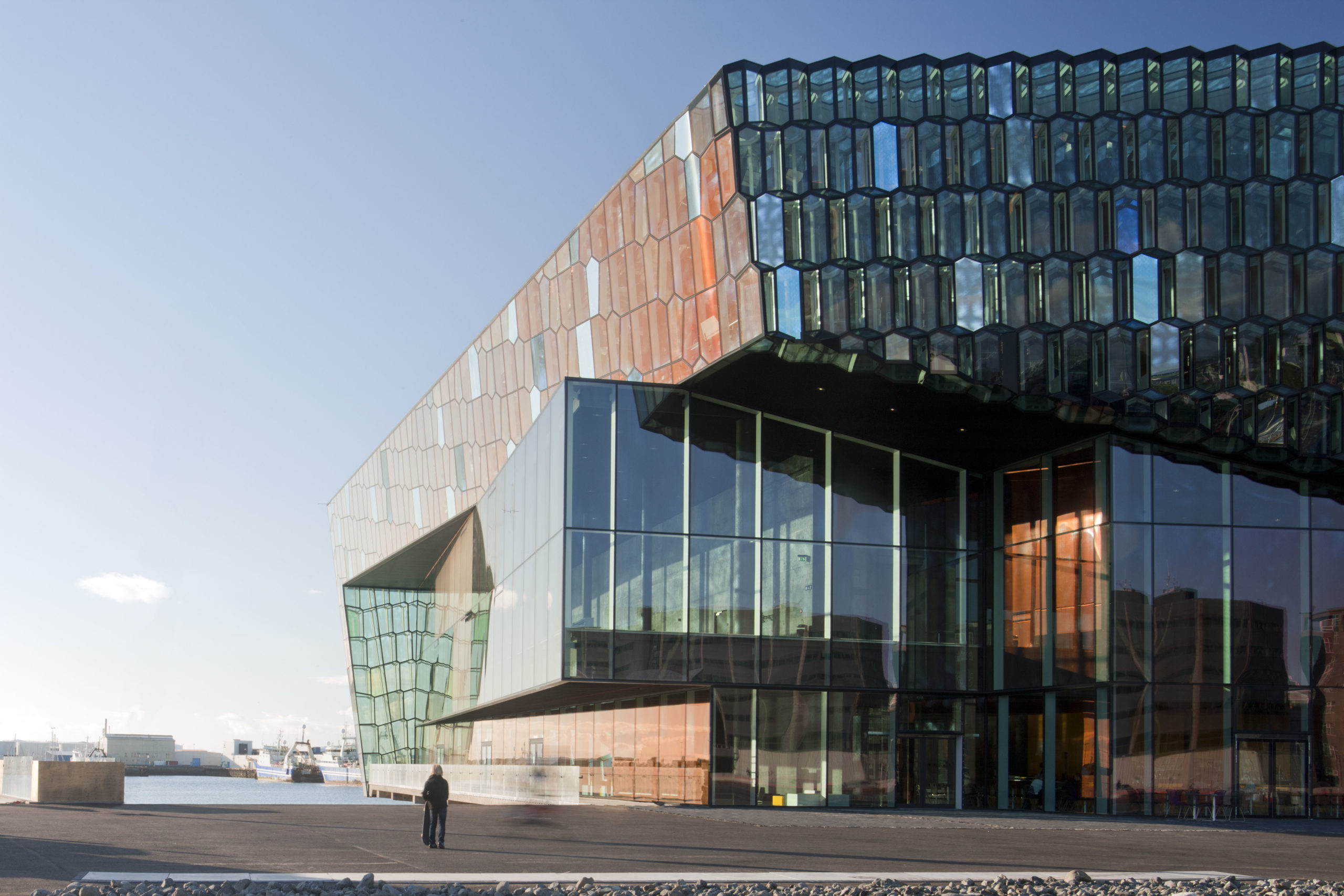 Architectural Details: The Crystalline Façades of Iceland's Harpa