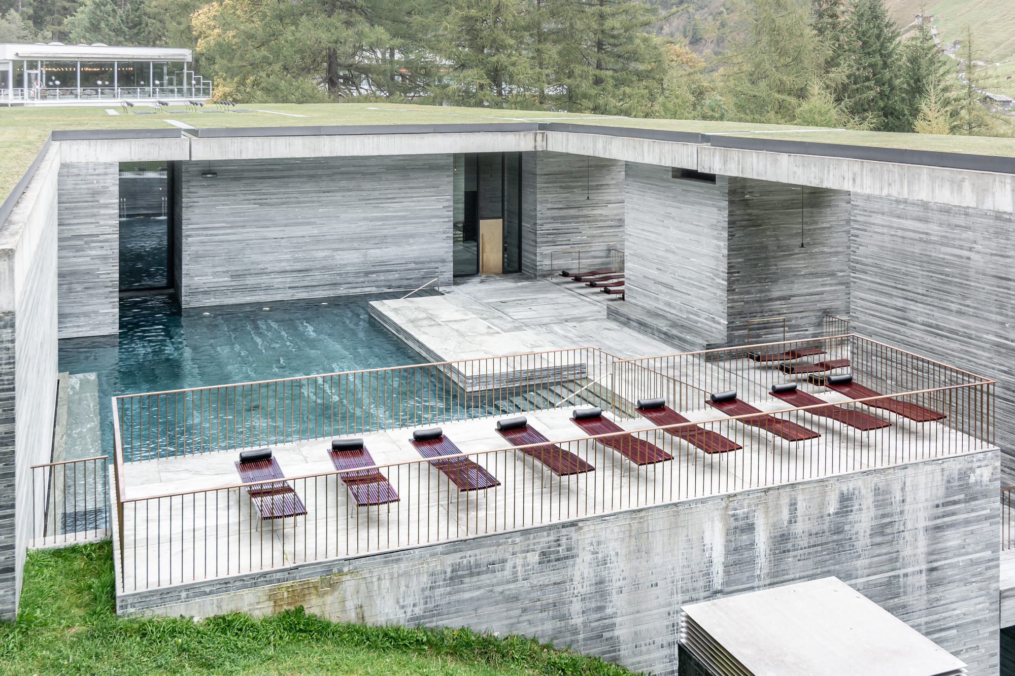 peter zumthor thermal baths