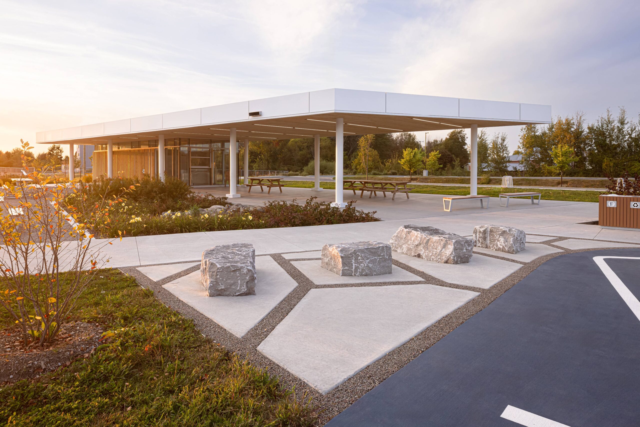Bedford Heritage Park_02-architizer