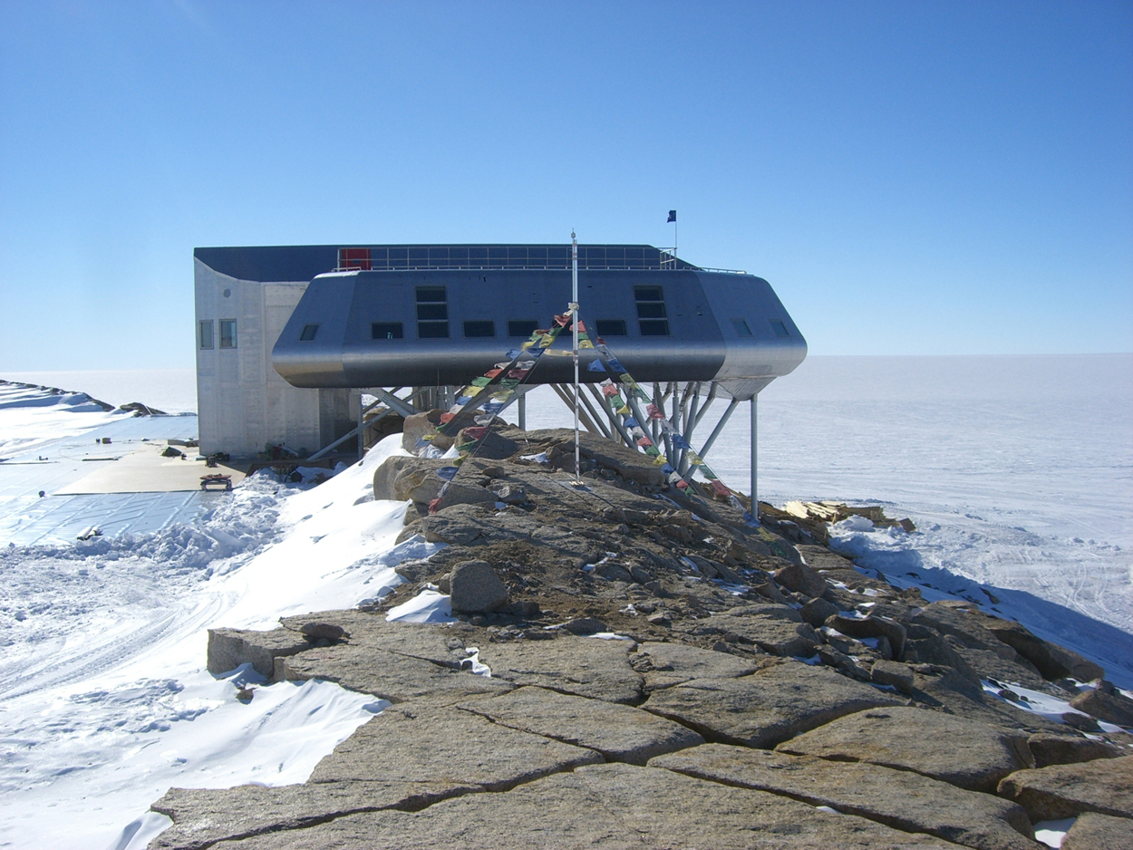Belgian Antarctic Base_Princess Elisabeth_01-architizer