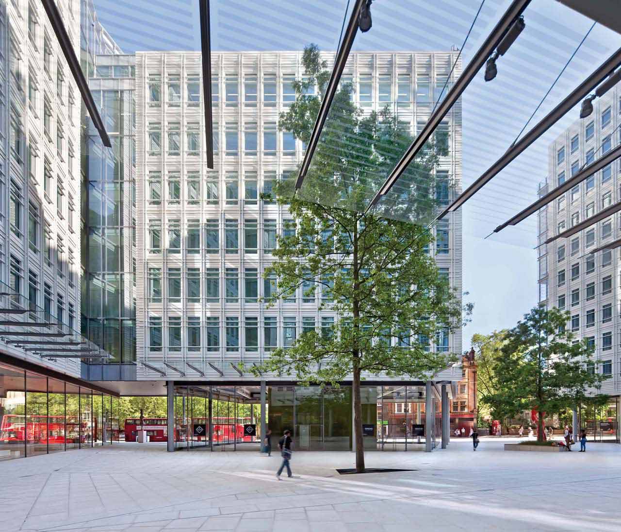 Central St. Giles Court_courtyard