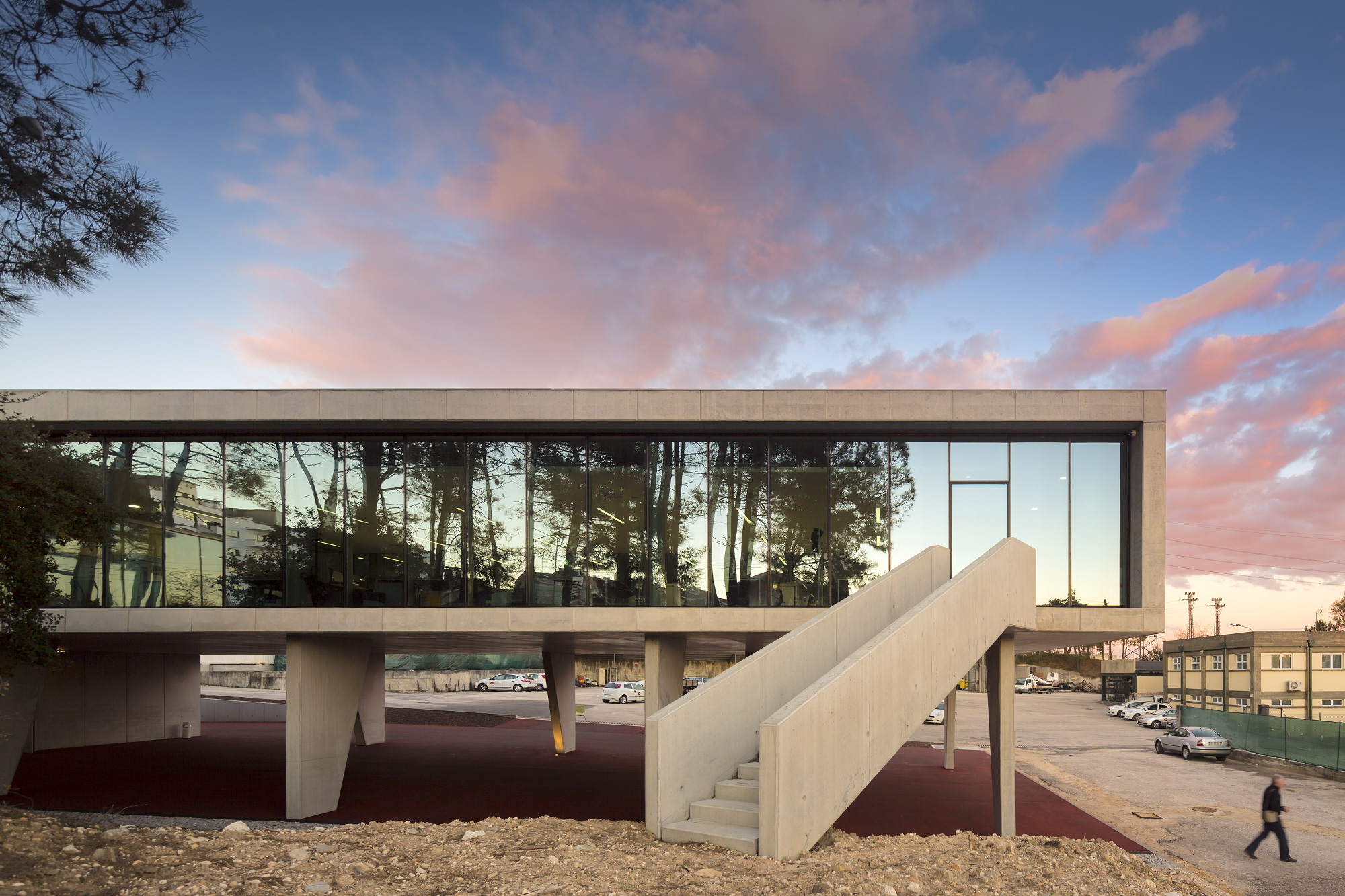 EDP Administrative Building_01-architizer