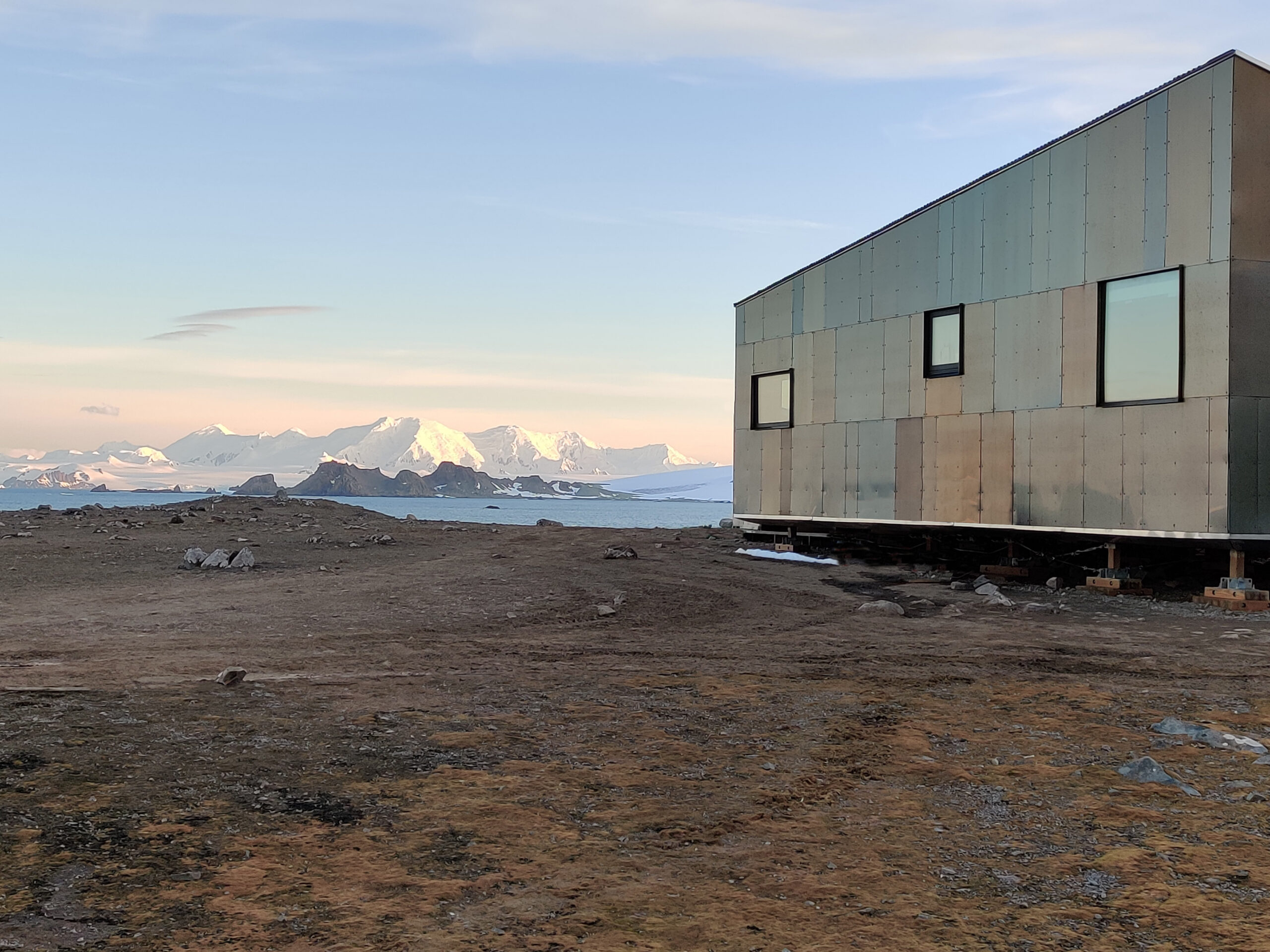 Holt Watters Field Camp_01-architizer