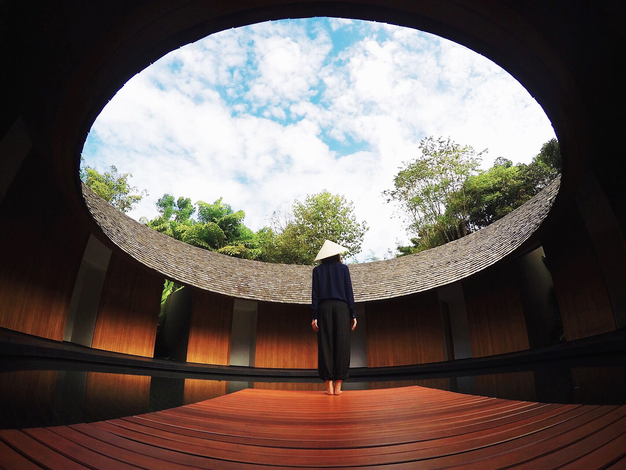 Oculus sky - Melissa Teo