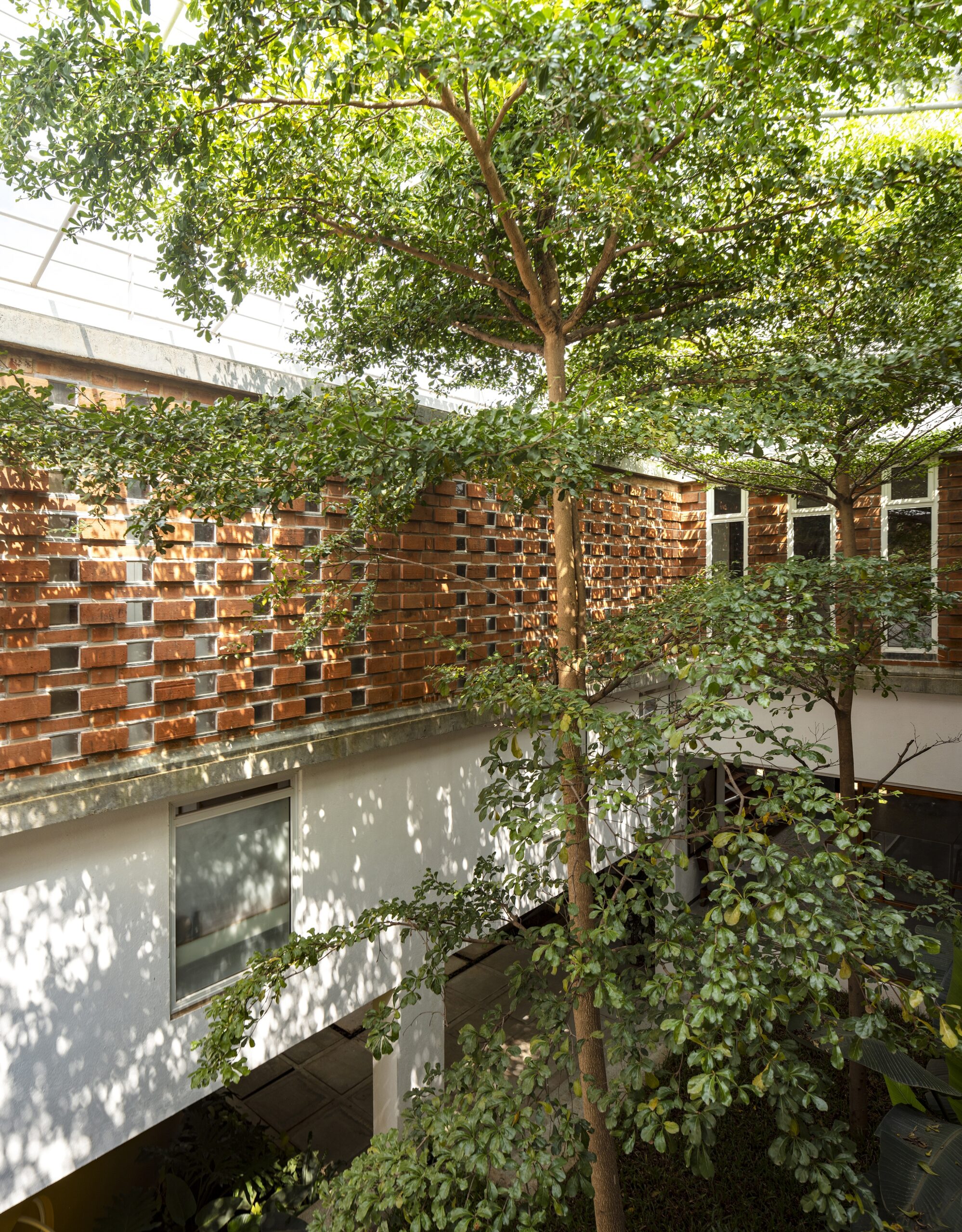 Inside Out House_01-architizer