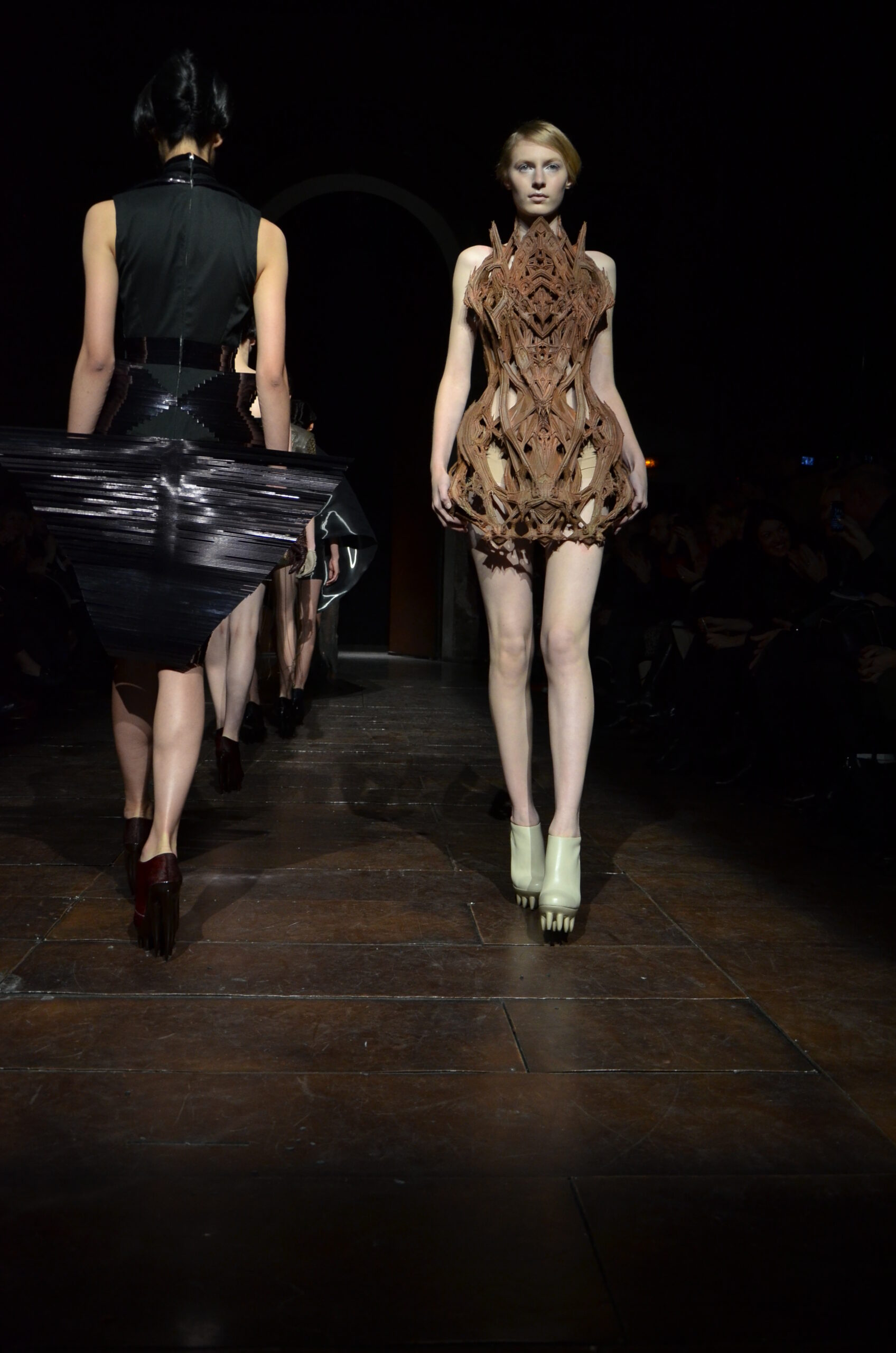 Iris van Herpen Transforming Fashion at the Dallas Museum (top), Iris van Herpen Haute Couture Spring Summer 2012 (bottom)