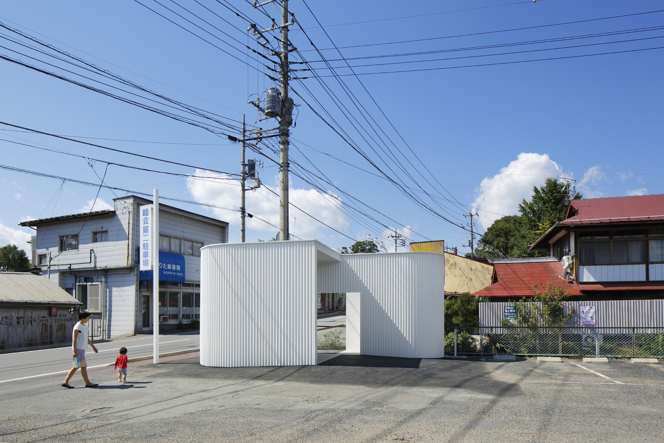 Isemachi Public Toilet_01-architizer