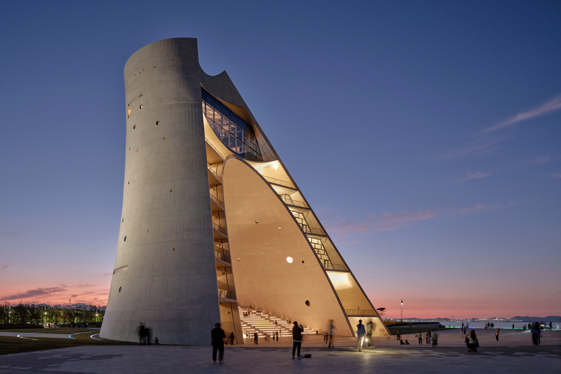 Sun Tower_01-architizer