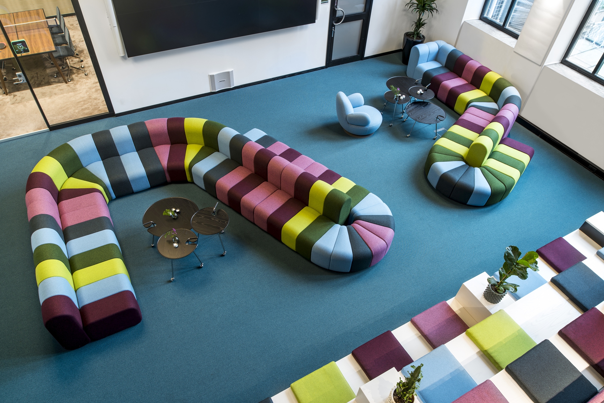 Sitting Pretty: 8 Marvelous Modular Seating Systems