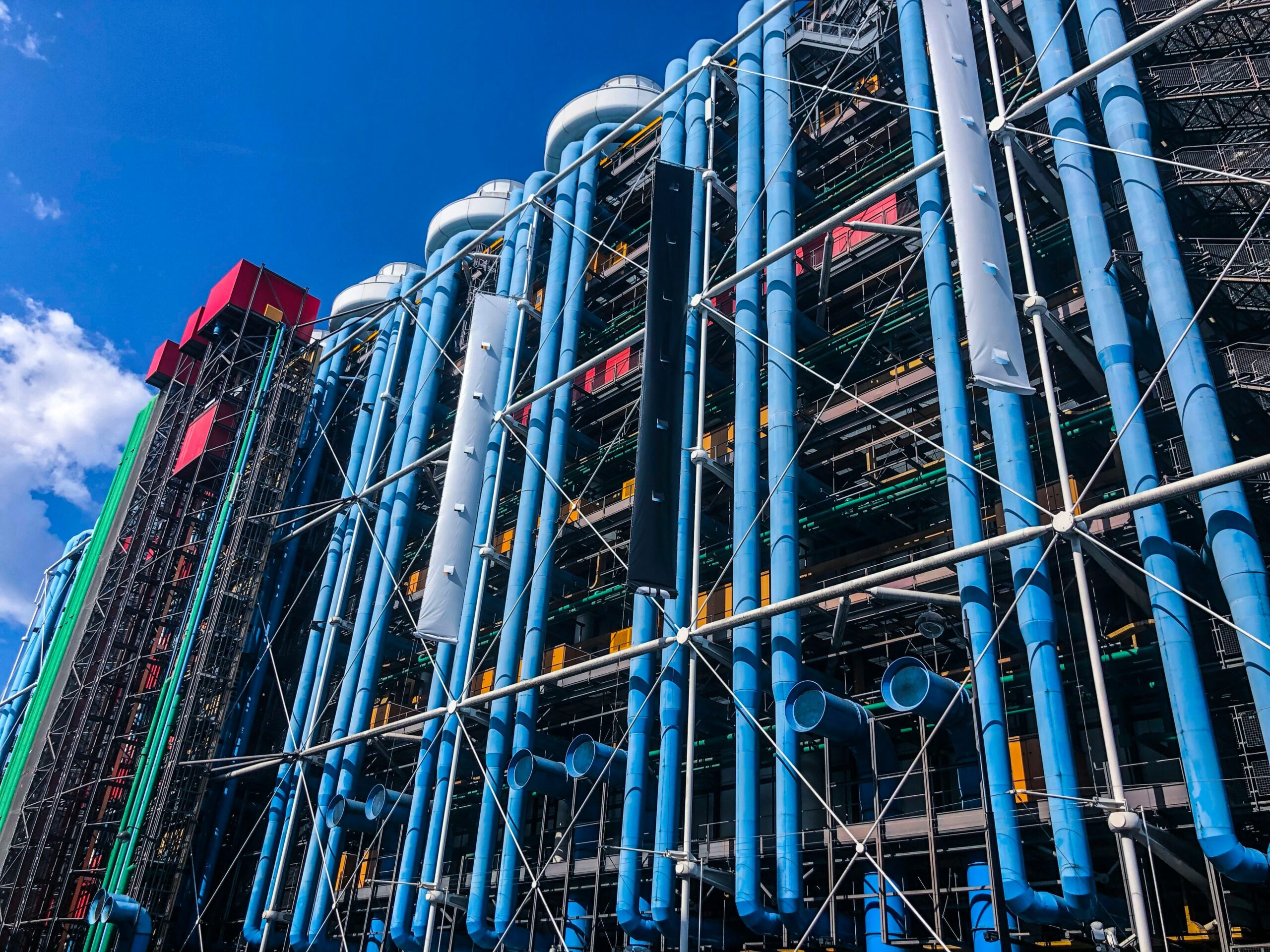 Centre Pompidou color-coded systems