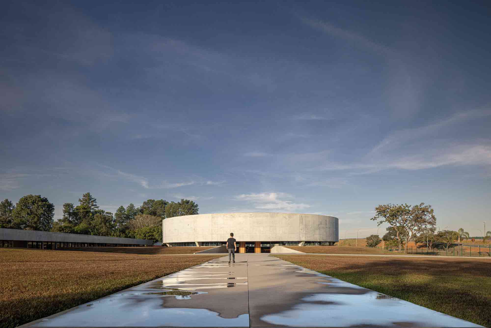 Church of the Holy Family by ARQBR Arquitectura e Urbanismo