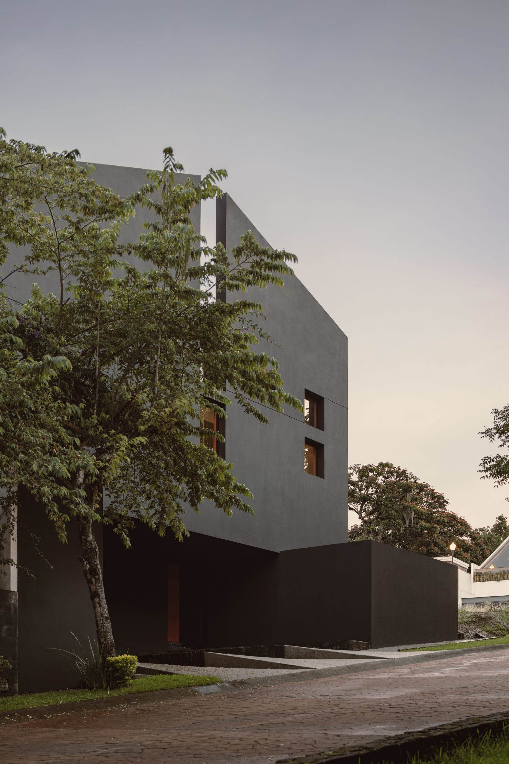 House in Xalapa // LOPEZ GONZALEZ STUDIO