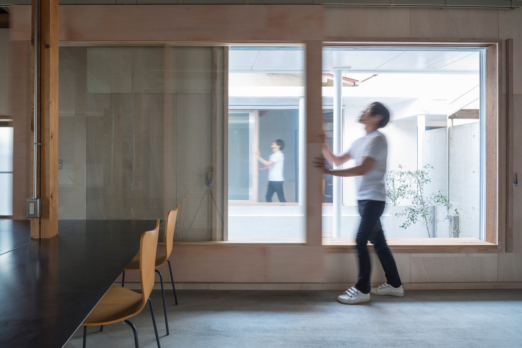 How the World’s Largest Curved Windows Were Forged for Apple HQ - Architizer Journal